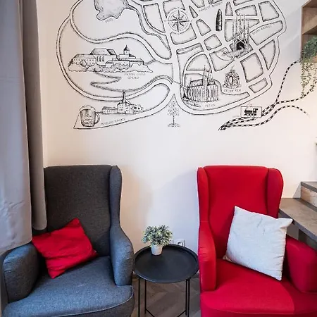 Apartment Near Malinovskeho Square *